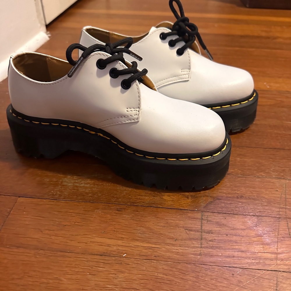Dr martens platform shoes 38